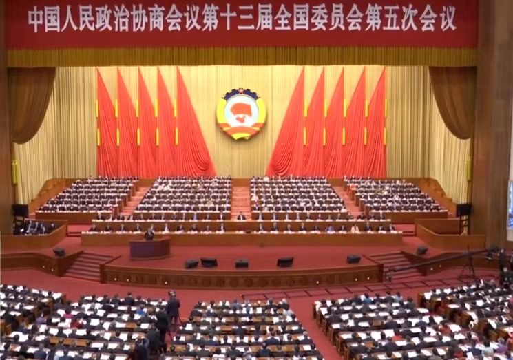 “努力做担当者而非旁观者”